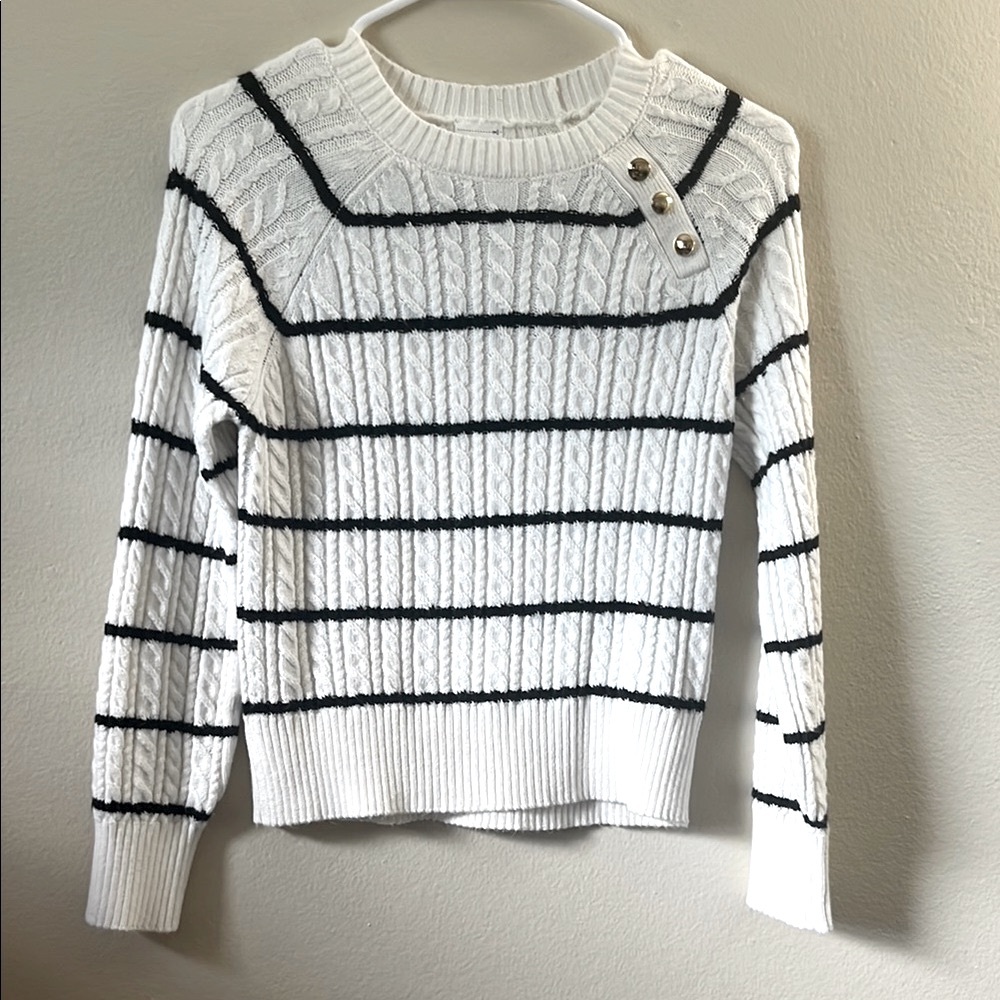 Abercrombie Kids White and Black Crew Neck Sweater